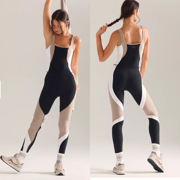 Beyond Yoga Spacedye Outlines Jumpsuit Darkest Night Colorblock Built In Bra XL - Picture 1 of 15